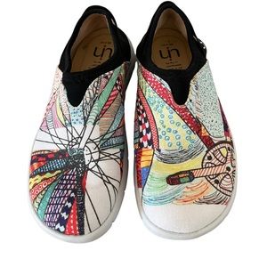 UIN Flex & Float Artistic Youth Shoes